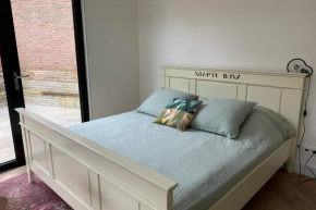 Charming private guesthouse Air by the Beach